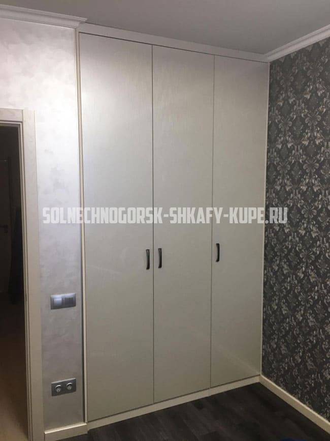 Распашные шкафы Солнечногорск